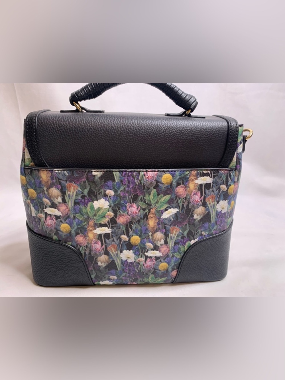 BoxLunch Exclusive Harry Potter Botanical Pets Handbag Hedwig Crookshanks Floral - Picture 2 of 12